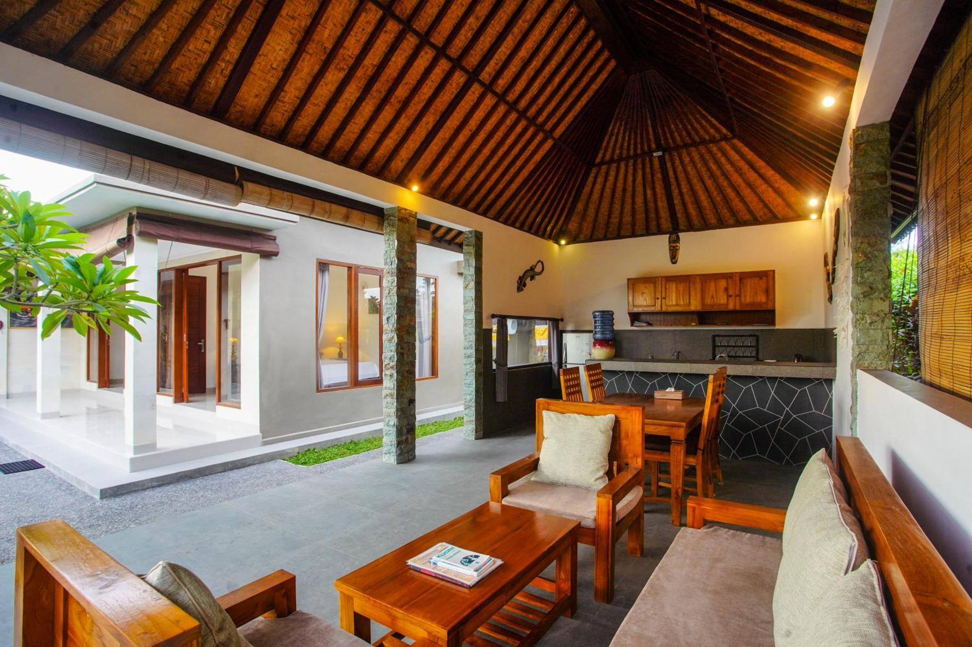 Puri Arta Villa Ubud  Exterior photo