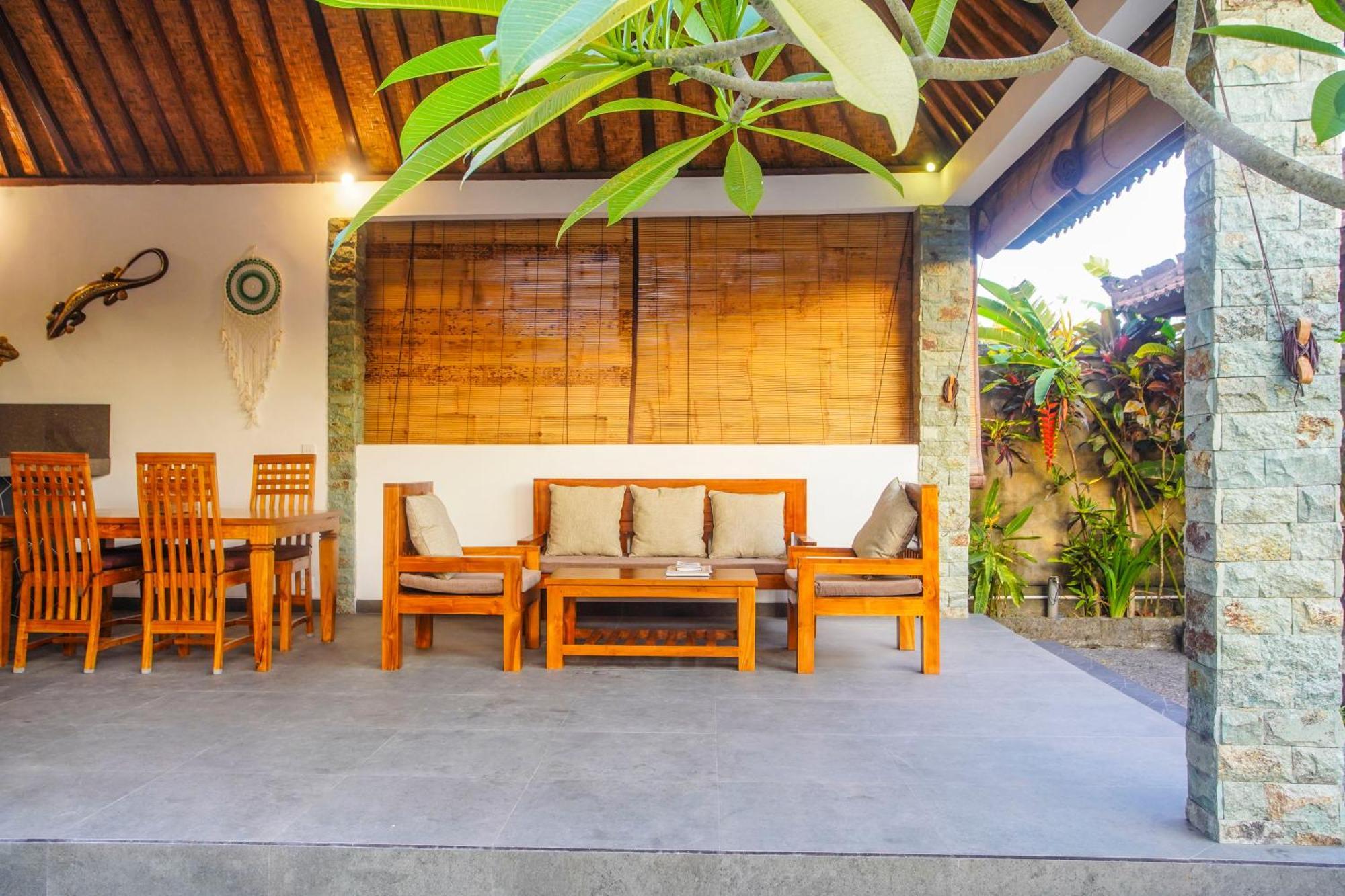 Puri Arta Villa Ubud  Room photo