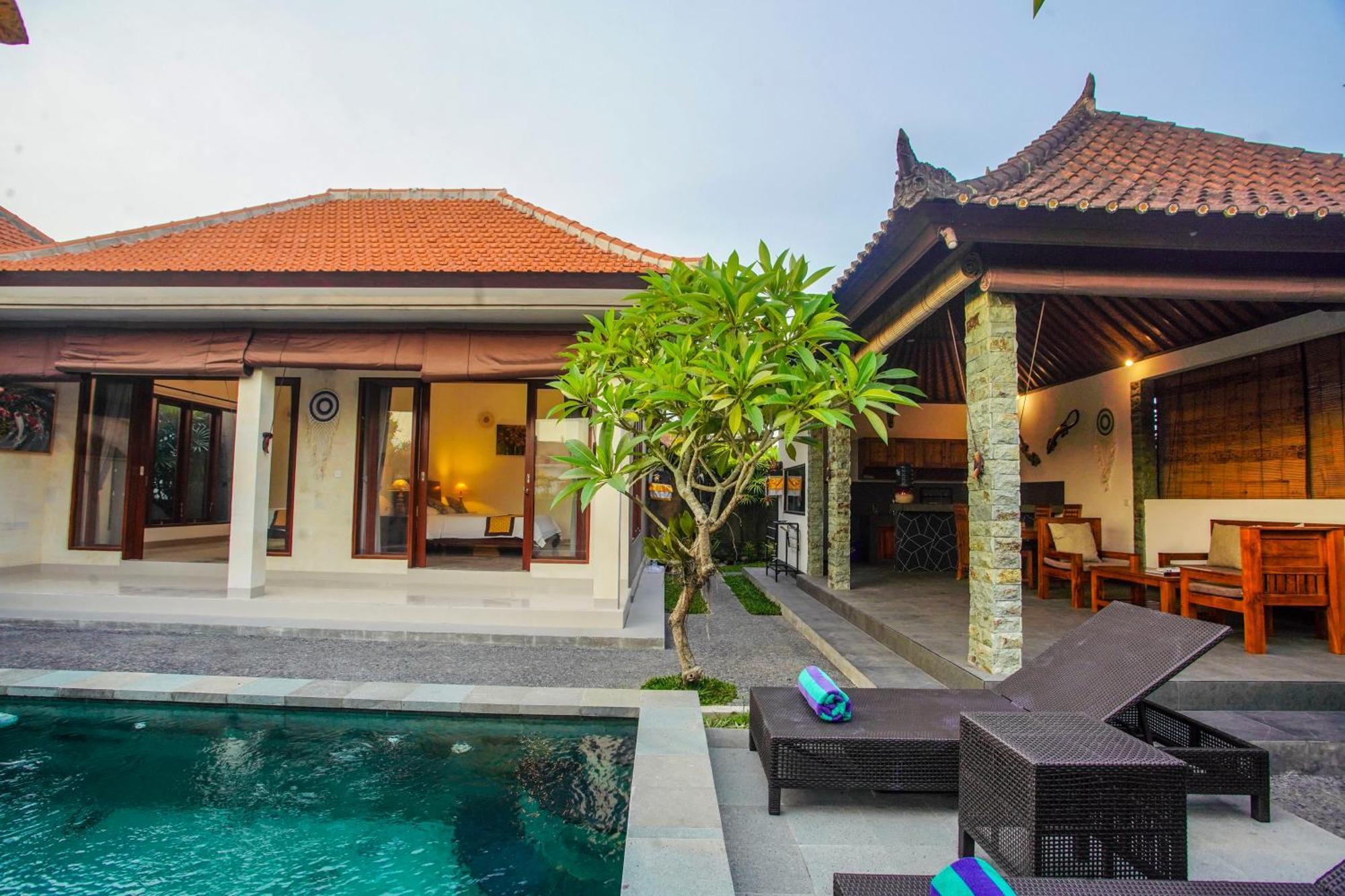 Puri Arta Villa Ubud  Room photo