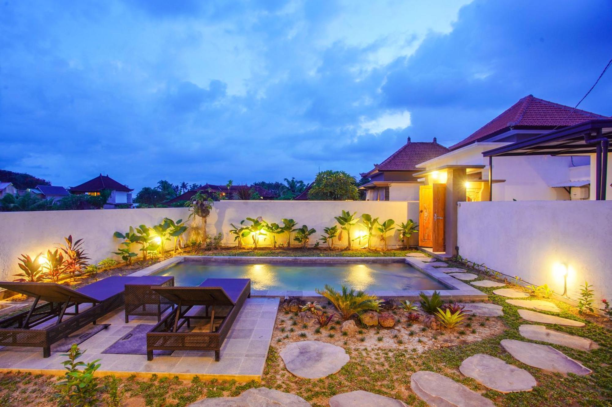 Puri Arta Villa Ubud  Exterior photo