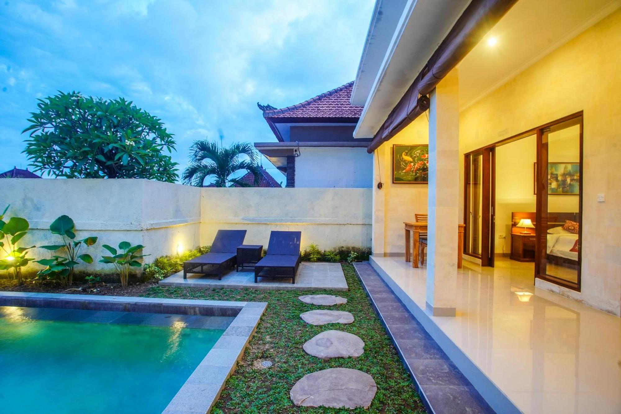 Puri Arta Villa Ubud  Exterior photo